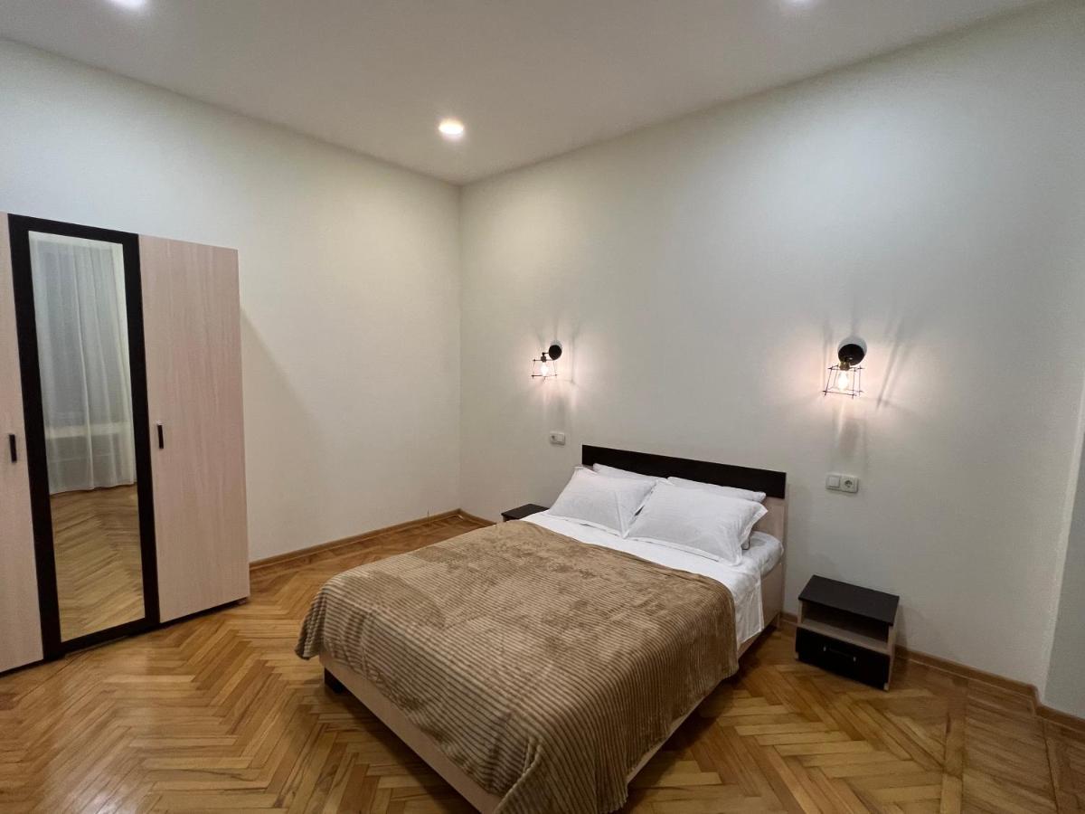 Cosy Apartment In Tbilisi Centre Exterior foto